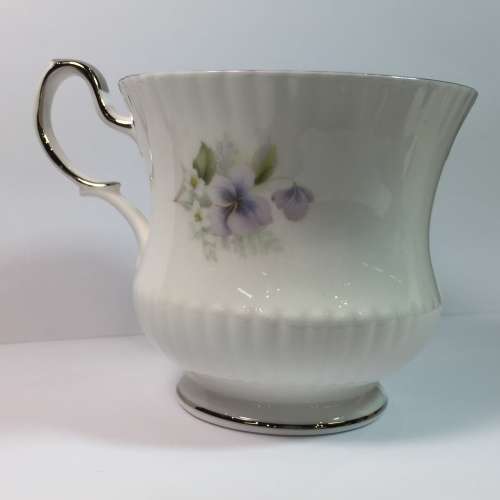 Queens China Silver Wedding porcelain duo