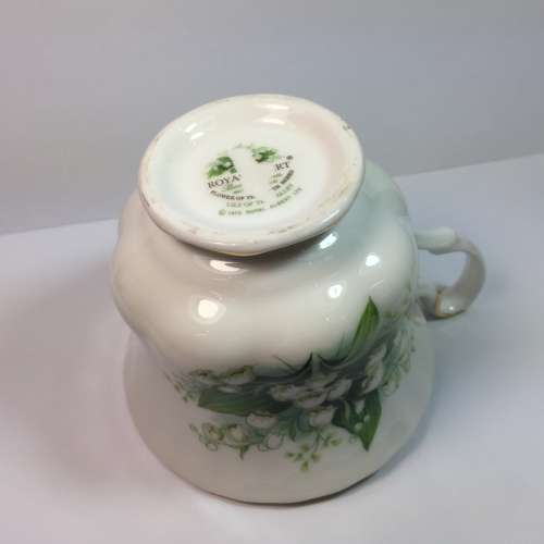 Royal Albert Flower of the month - May - Lily of the Valley porcelain duo
