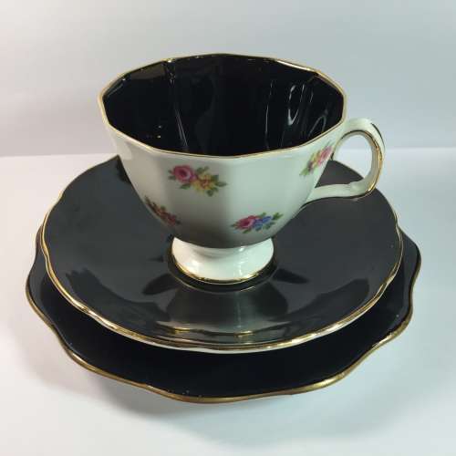 Adderley Floral Pattern trio - Different side plate