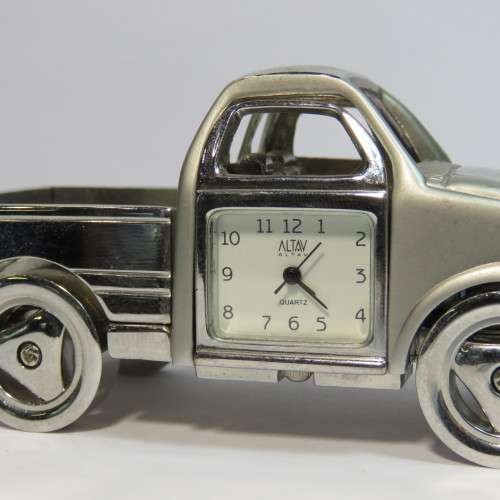 Pickup truck shaped metal desk clock - Needs battery