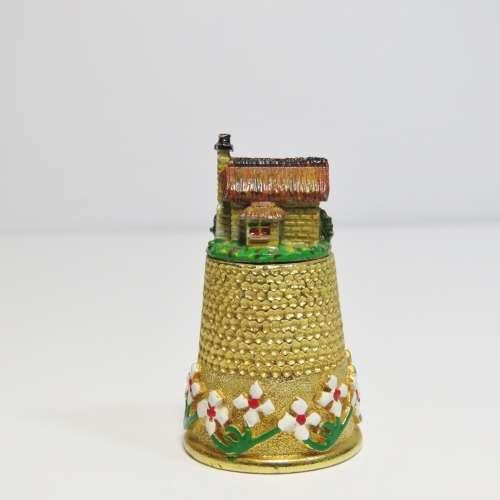 Vintage Goldplated thimble village