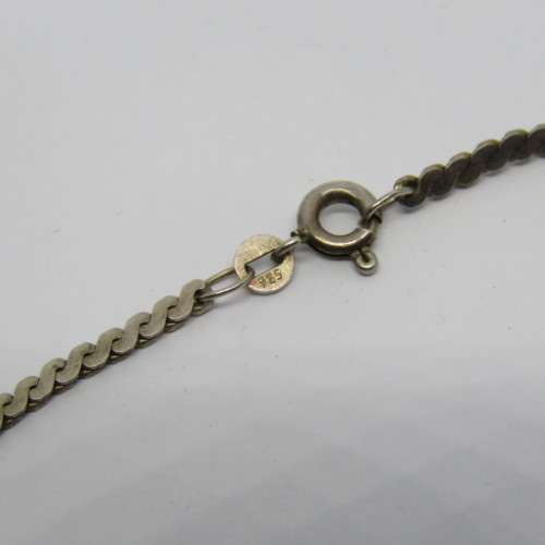 Sterling silver necklace - Weighs 7.2g - Size: 23cm