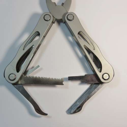 Fold up multi tool knife in sheath - Leatherman type - No name