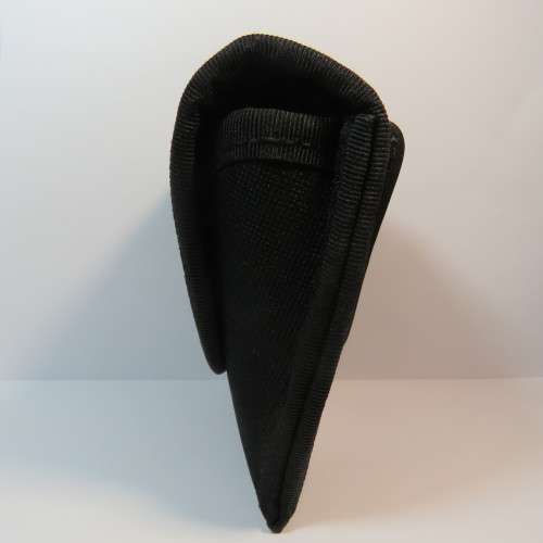 Tactical handcuff pouch