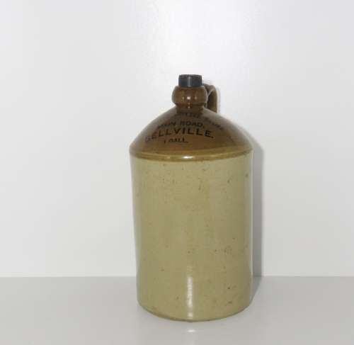 Vintage Bellville bottle store ceramic decanter - Base: 17cm x 17cm - Height: 36cm