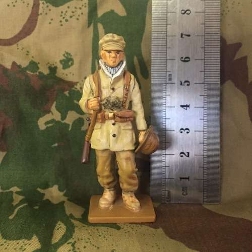 1937 Spain 15th Battalion volunteer brigades lead soldier - DelPrado collection
