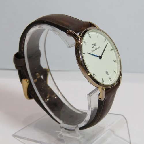 Daniel Wellington Dapper Quartz mens watch - B34R1 Serial 01110024601