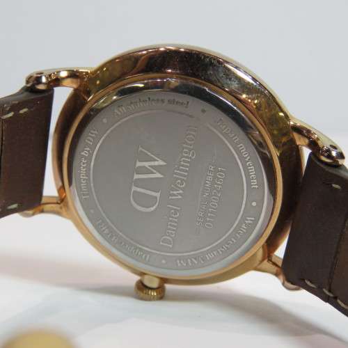 Daniel Wellington Dapper Quartz mens watch - B34R1 Serial 01110024601