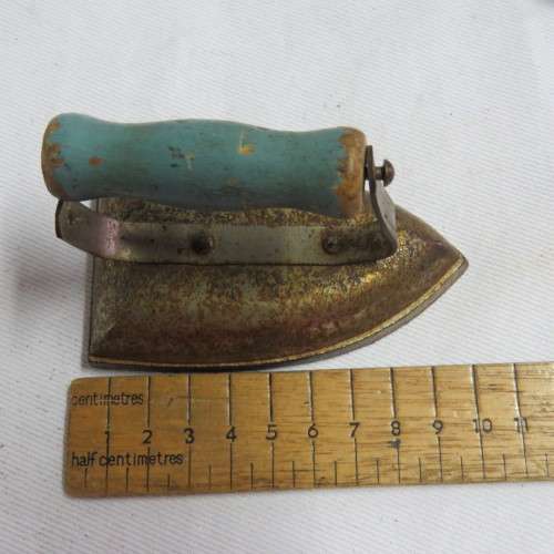 Vintage collar iron with stand