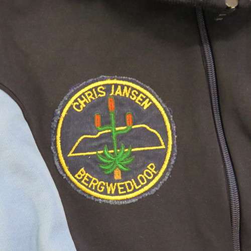 SA Air Force Gymnasium tracksuit jacket with Chris Jansen Bergwedloop badge - Armpit to Armpit: 57cm