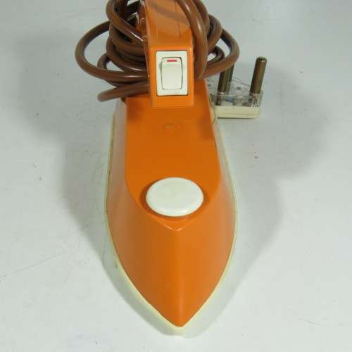Vintage Dream Streamer Salt iron with original box and attachtments