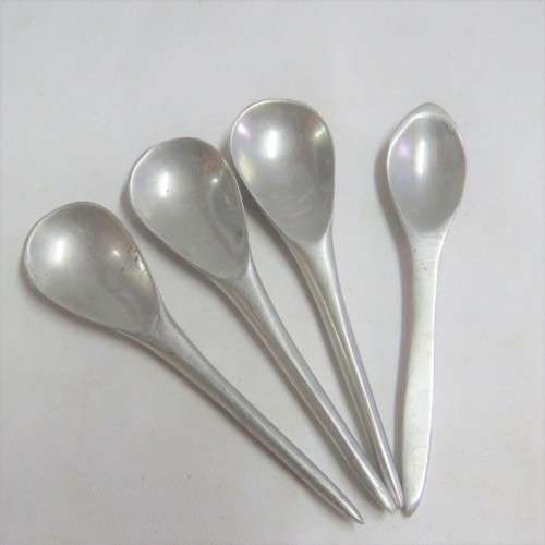 Set of 4 aluminium spoons