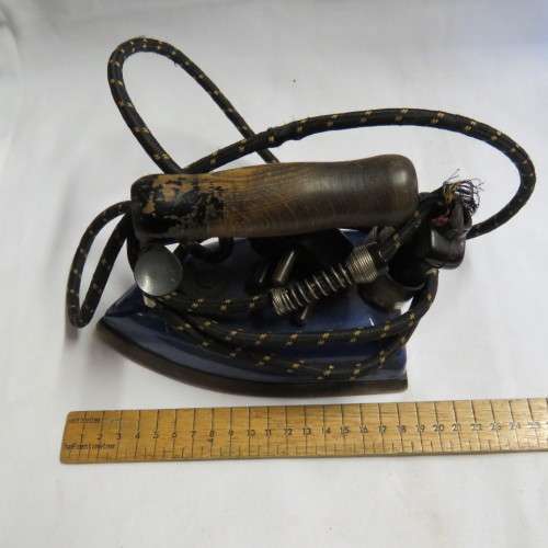 Vintage electrical sad iron - Not tested