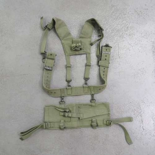 SADF Pattern 6/64 yoke with belt and ground sheet cover - Belt length 95 cm - Cover 37 x 40 cm
