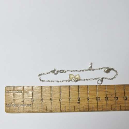 Sterling silver charm bracelet - Weighs 2.8 grams