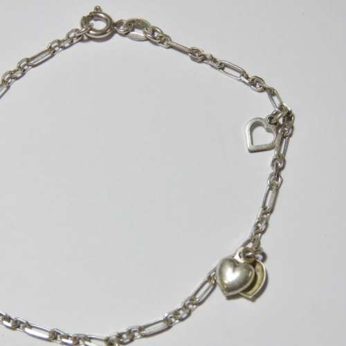 Sterling silver charm bracelet - Weighs 2.8 grams