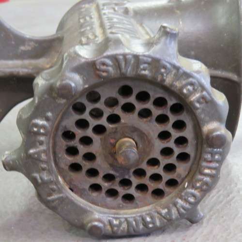 Reliance No.20 meat mincer
