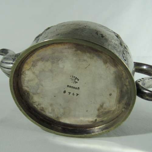 Vintage silverplated teapot - Losing colour