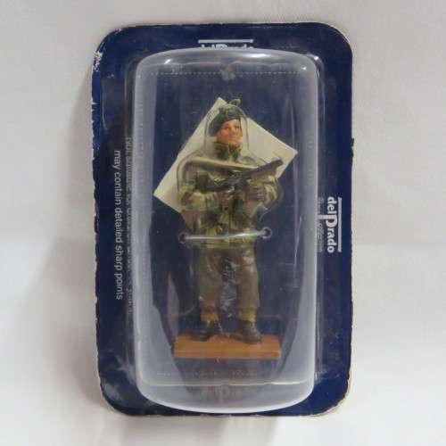 DelPrado 1944/45 UK Army commandos sergeant lead soldier - Still sealed