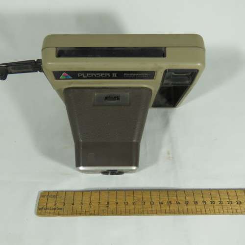 Kodamatic Pleaser II instant camera