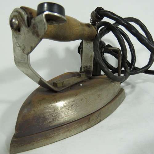 Vintage Electrical sad iron - Not tested