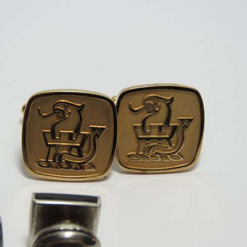 3 Pairs of vintage cufflinks