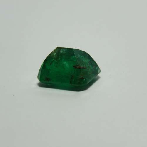 Genuine Zambian emerald in dark colour - Over 6.0ct