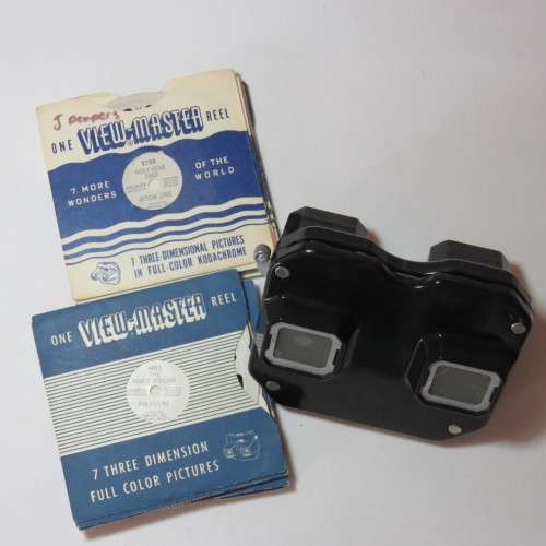 Vintage Sawyer's View-Master viewer and more than 20 View-Master reels
