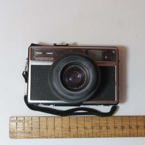 Vintage Voigtlander Vitessa 500 S 35mm camera with Prontor 500 LK 42mm/f.2.8 lens