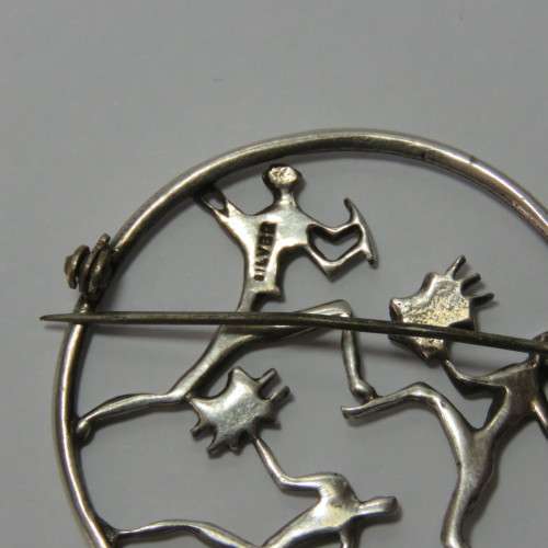 African motif silver brooch - Weighs 9,4 grams