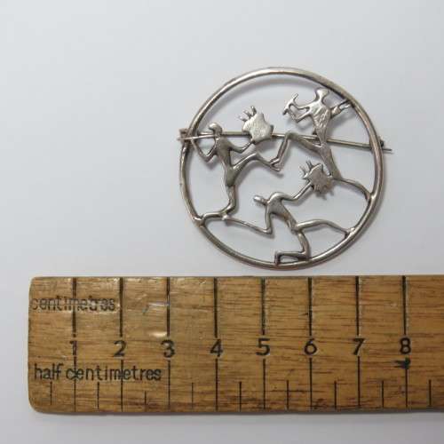 African motif silver brooch - Weighs 9,4 grams