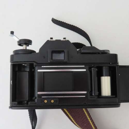 Ricoh KR-10 Super 35mm camera with SMC-Pentax-M 1:1,7 50mm lens