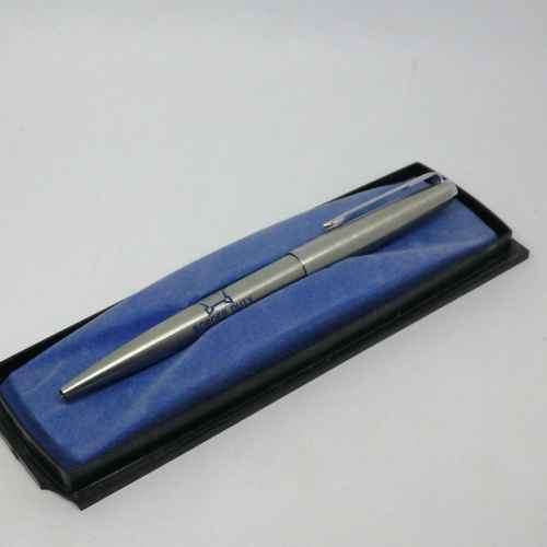1976 SADF Border Duty Christmas parker pen - Presented by the SADF Fund