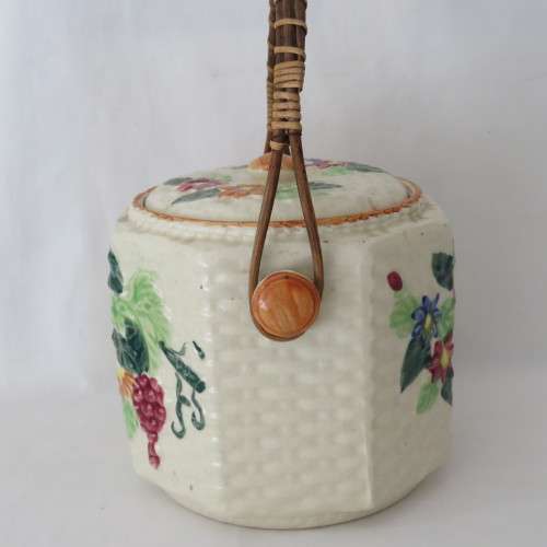 Vintage handpainted cookie jar - Lovely condition