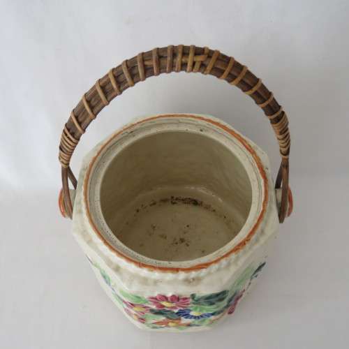 Vintage handpainted cookie jar - Lovely condition