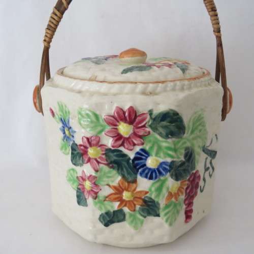 Vintage handpainted cookie jar - Lovely condition