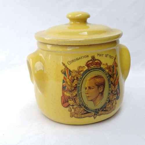1937 King Edward VIII Coronation sugar bowl - He abdicated from the throne - chip on side