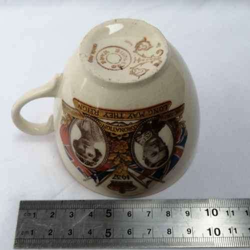 1937 King George VI coronation cup and saucer - Bergess ware