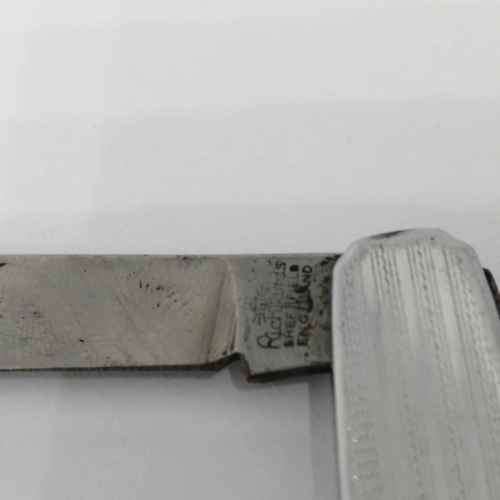 Vintage mens pocket grooming kit - comb broken