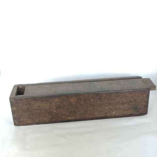 Vintage Cast Iron Machinist spirit level in wooden box