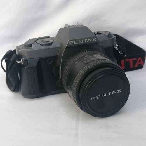 Vintage Pentax P30 T 35mm camera with smc - pentax 1:4-5.6 f = 35-80mm lens