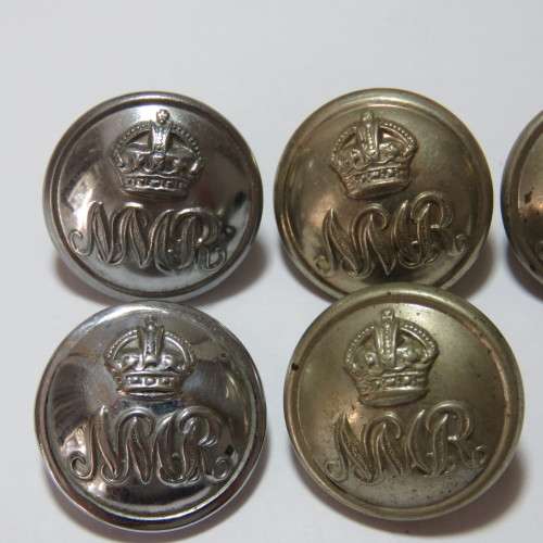 Natal Mounted Rifles - Lot of 5 buttons by different manufactures - Sold as a lot