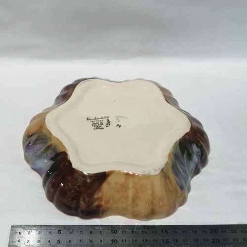 Beautiful vintage HandK Tunstall handpainted bowl