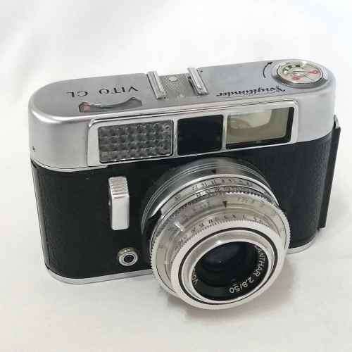 Vintage Voigtlander Vito CL 355 viewfinder camera in leather pouch - light meter not working
