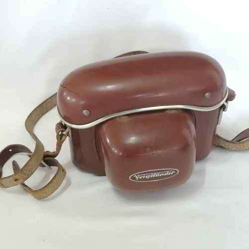 Vintage Voigtlander Vito CL 355 viewfinder camera in leather pouch - light meter not working