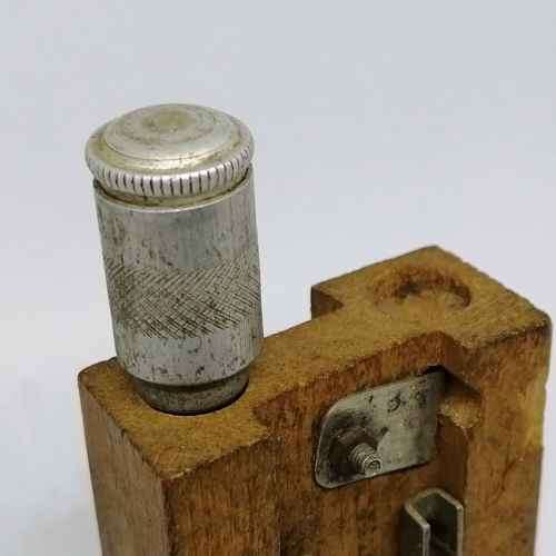 Vintage electrical wall lighter - not tested as i don`t think it is safe