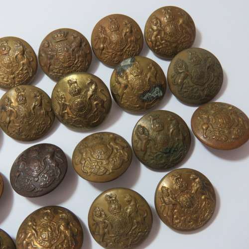 British Military Brass Buttons - Lot of 19 all from different makers - Hard to get