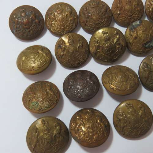 British Military Brass Buttons - Lot of 19 all from different makers - Hard to get