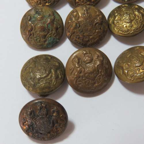 British Military Brass Buttons smaller size - Lot of 17 buttons - All from different makers
