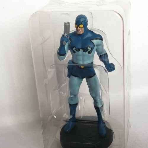 Eaglemoss DC Comics Super Hero Collection #34 - Blue Beetle figurine with magazine